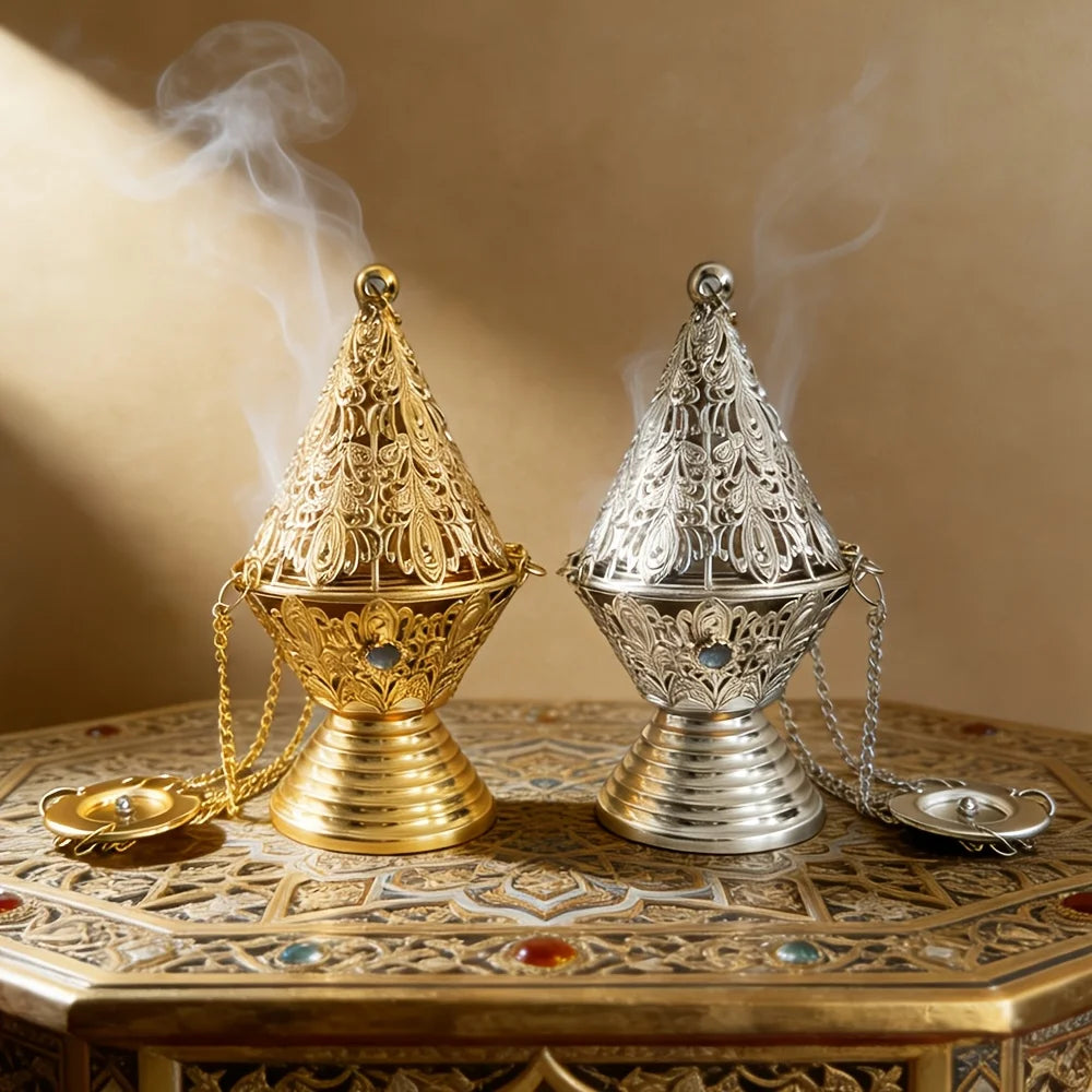 Hanging Gold And Silver Incense Burners, Gold Carved Metal Incense Burners With Hanging Chains, Home Meditation Aromatherapy Orn
